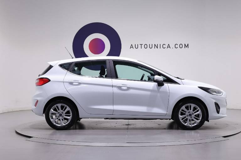 FORD Fiesta 4