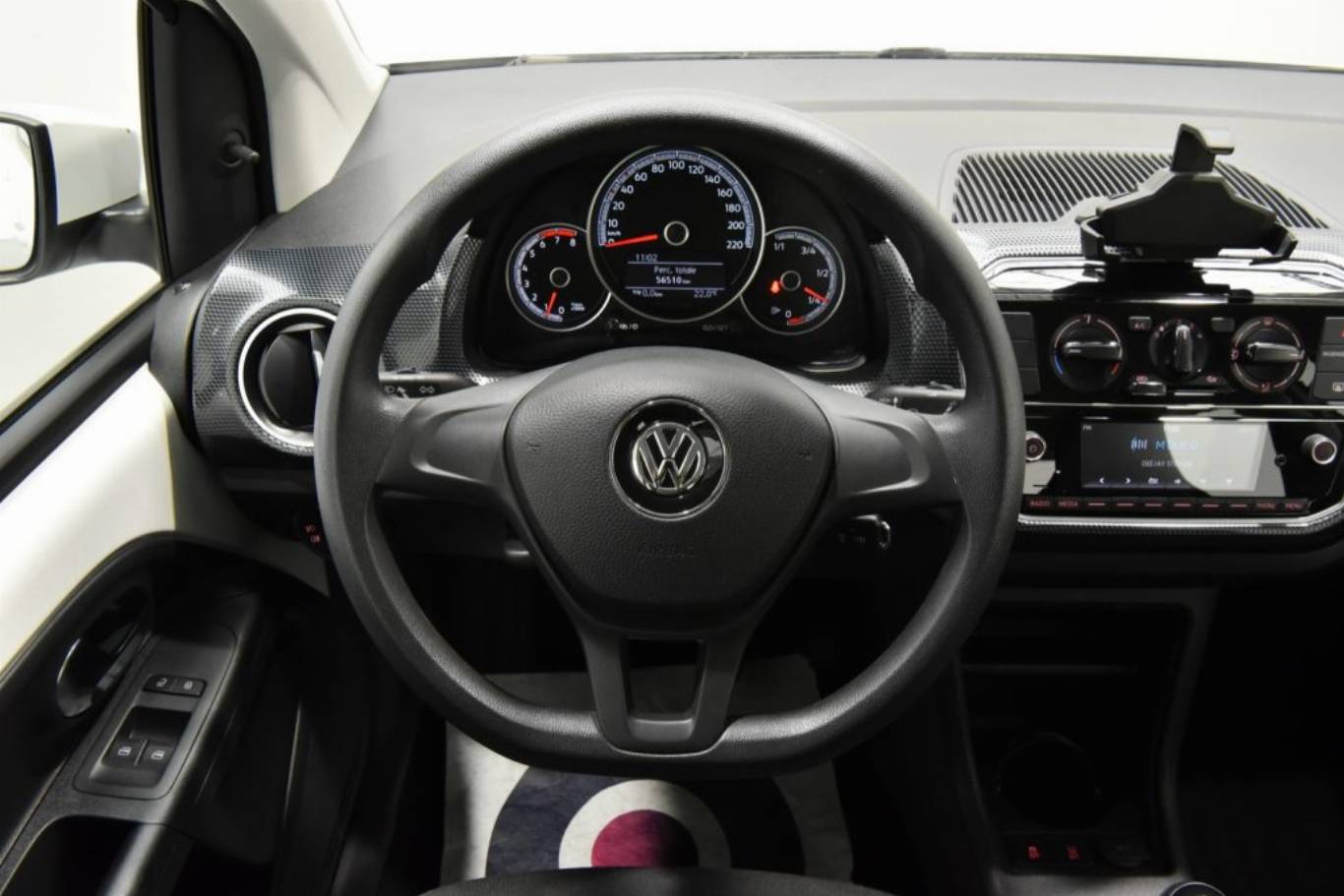 VOLKSWAGEN Up! 22