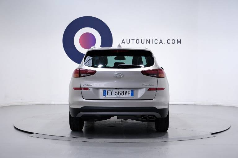 HYUNDAI Tucson 17