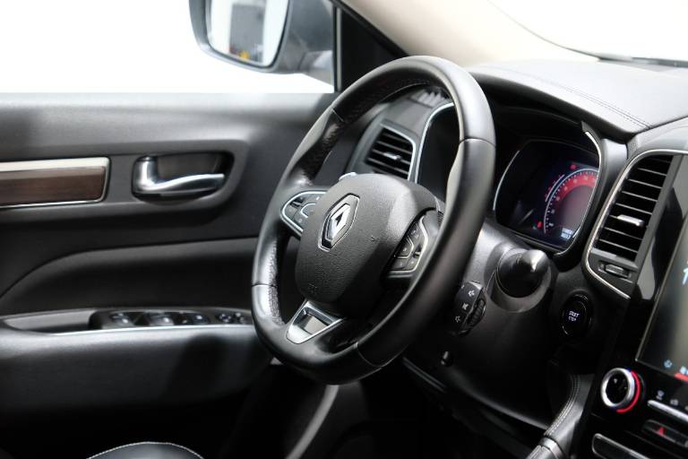 RENAULT Koleos 61