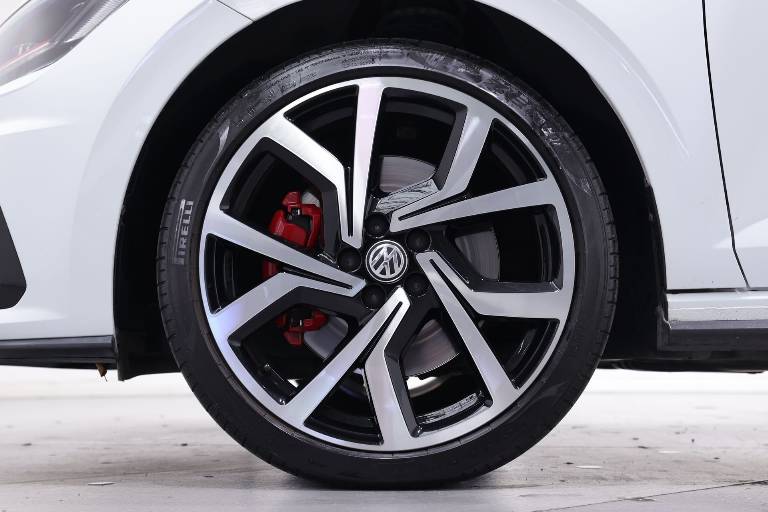 VOLKSWAGEN Polo 14