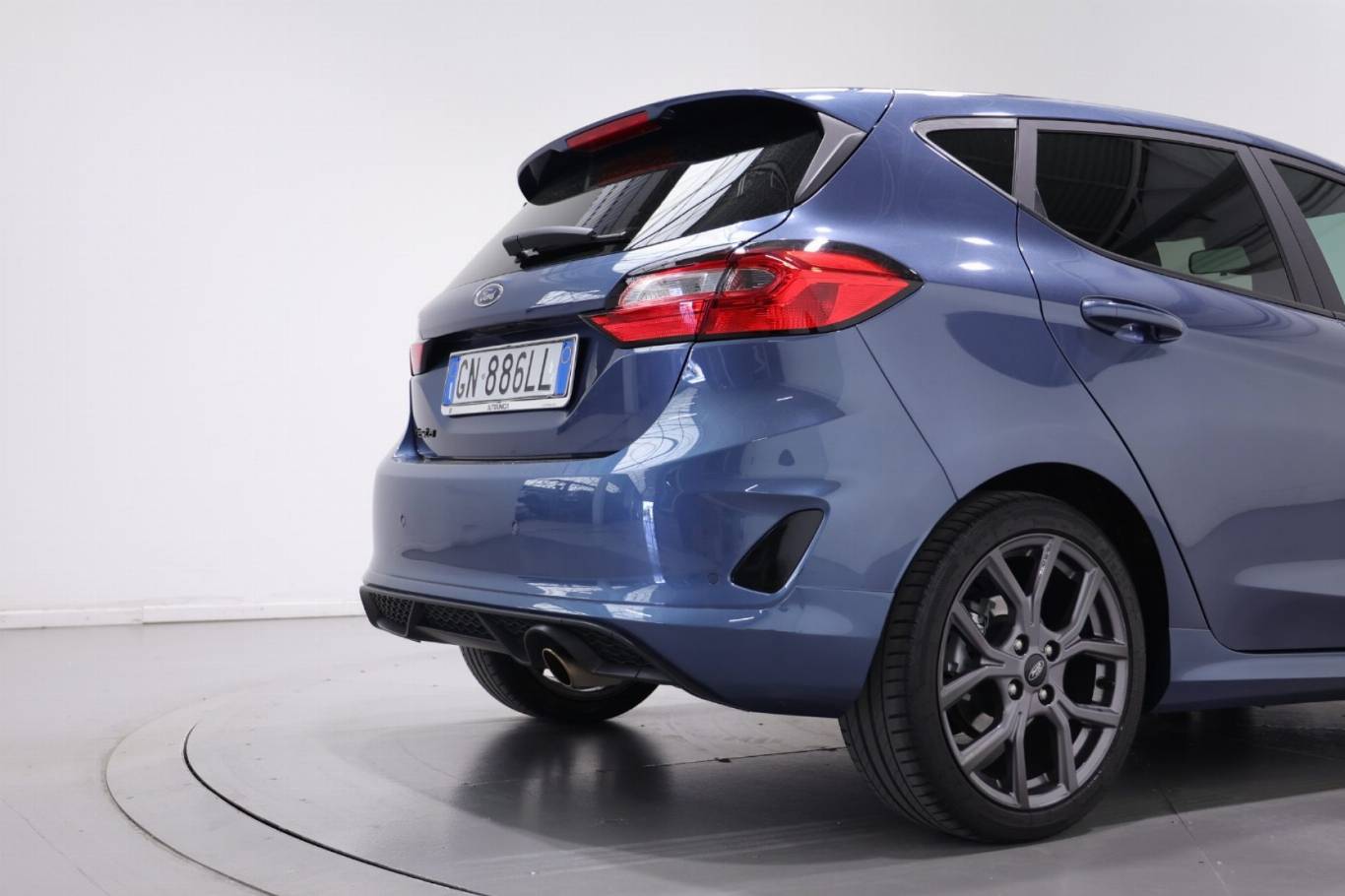 FORD Fiesta 13