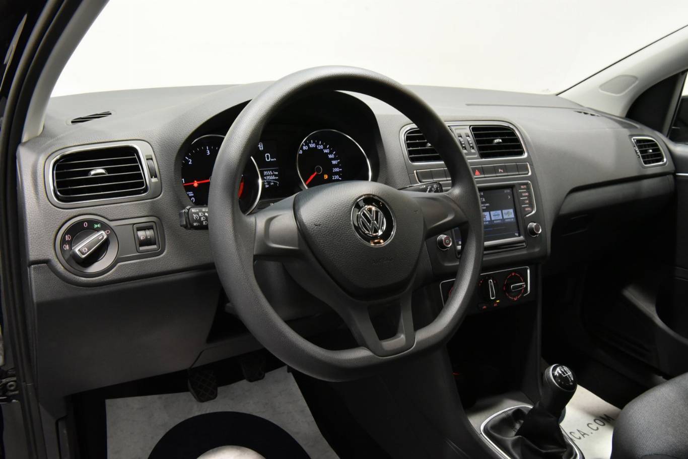 VOLKSWAGEN Polo 3