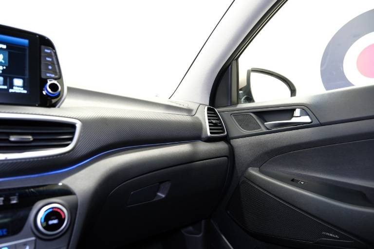 HYUNDAI Tucson 34