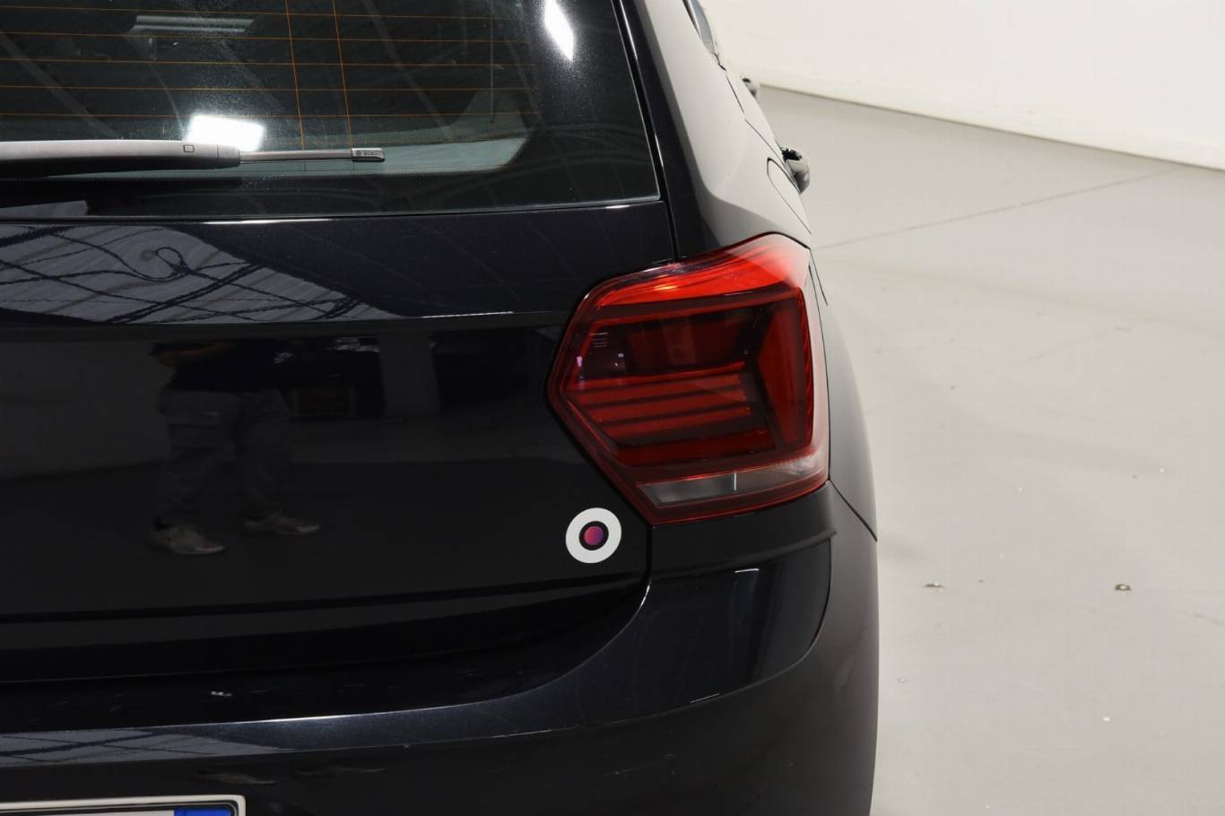 VOLKSWAGEN Polo 16