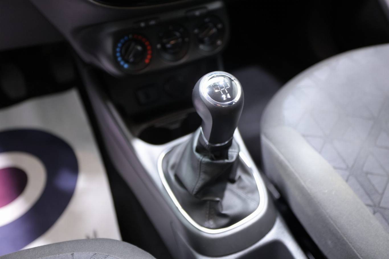 OPEL Corsa 27