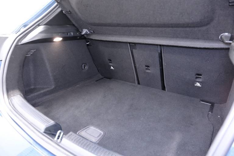MERCEDES-BENZ A 180 67
