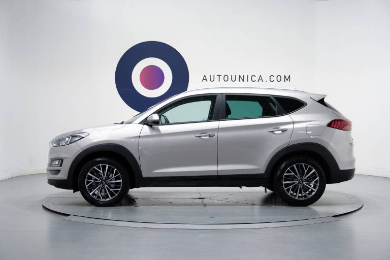 HYUNDAI Tucson 11