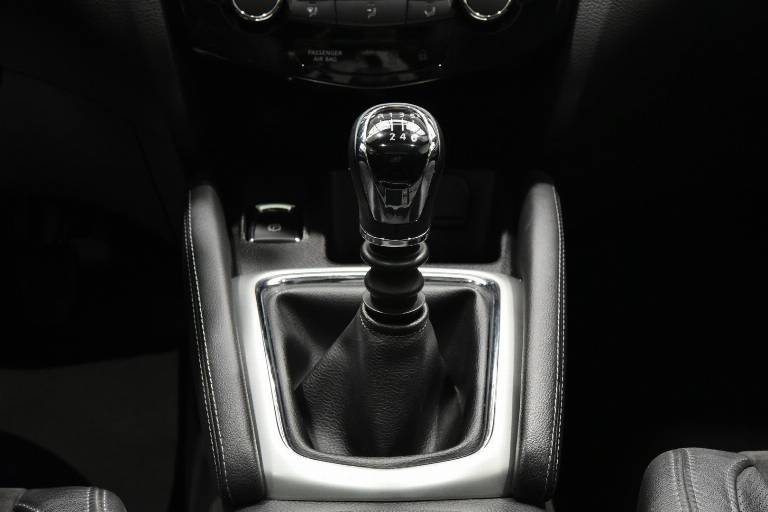 NISSAN Qashqai 10