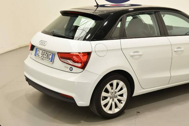 AUDI A1 18