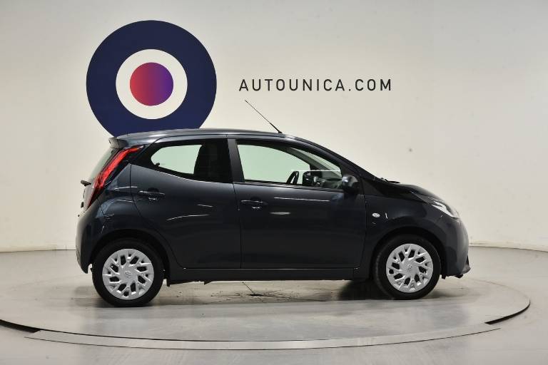 TOYOTA Aygo 31