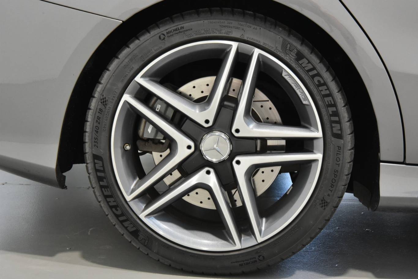 MERCEDES-BENZ CLA 45 AMG 34