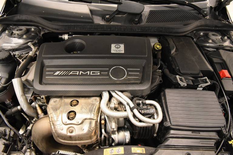 MERCEDES-BENZ A 45 AMG 14