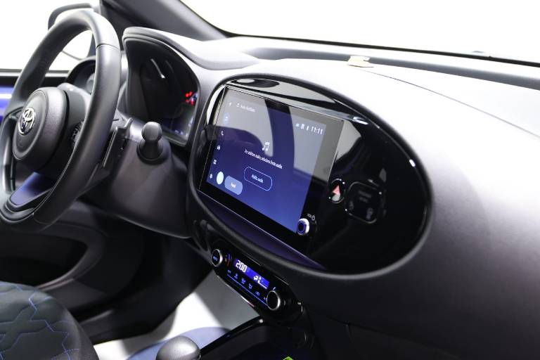 TOYOTA Aygo X 45