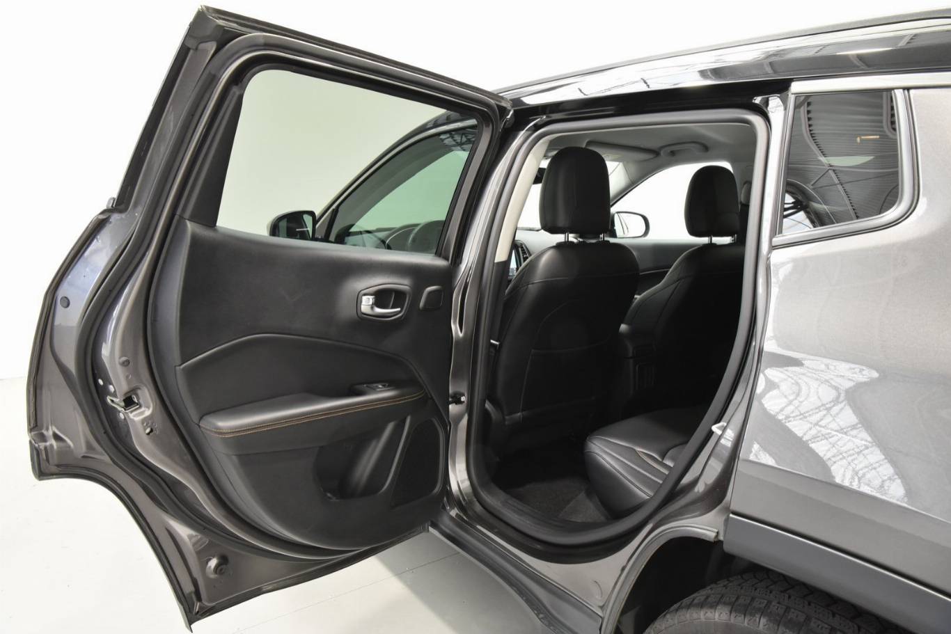 JEEP Compass 52