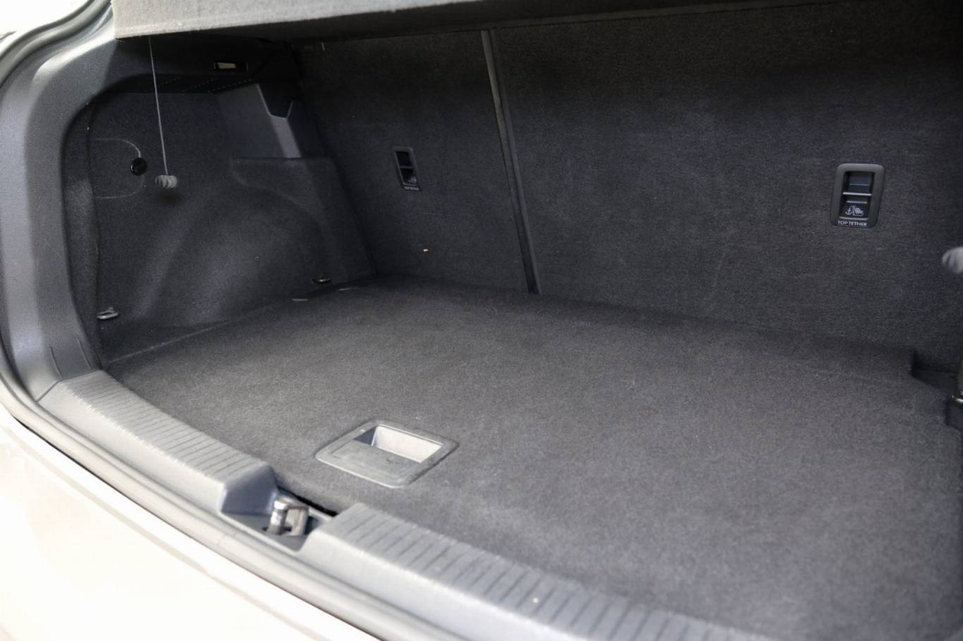 VOLKSWAGEN T-Cross 52