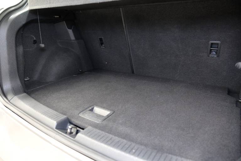 VOLKSWAGEN T-Cross 52