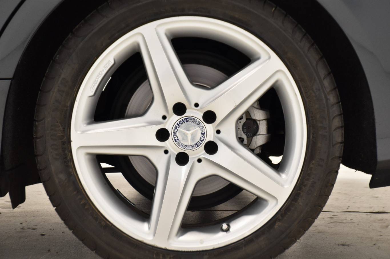 MERCEDES-BENZ CLS 250 82