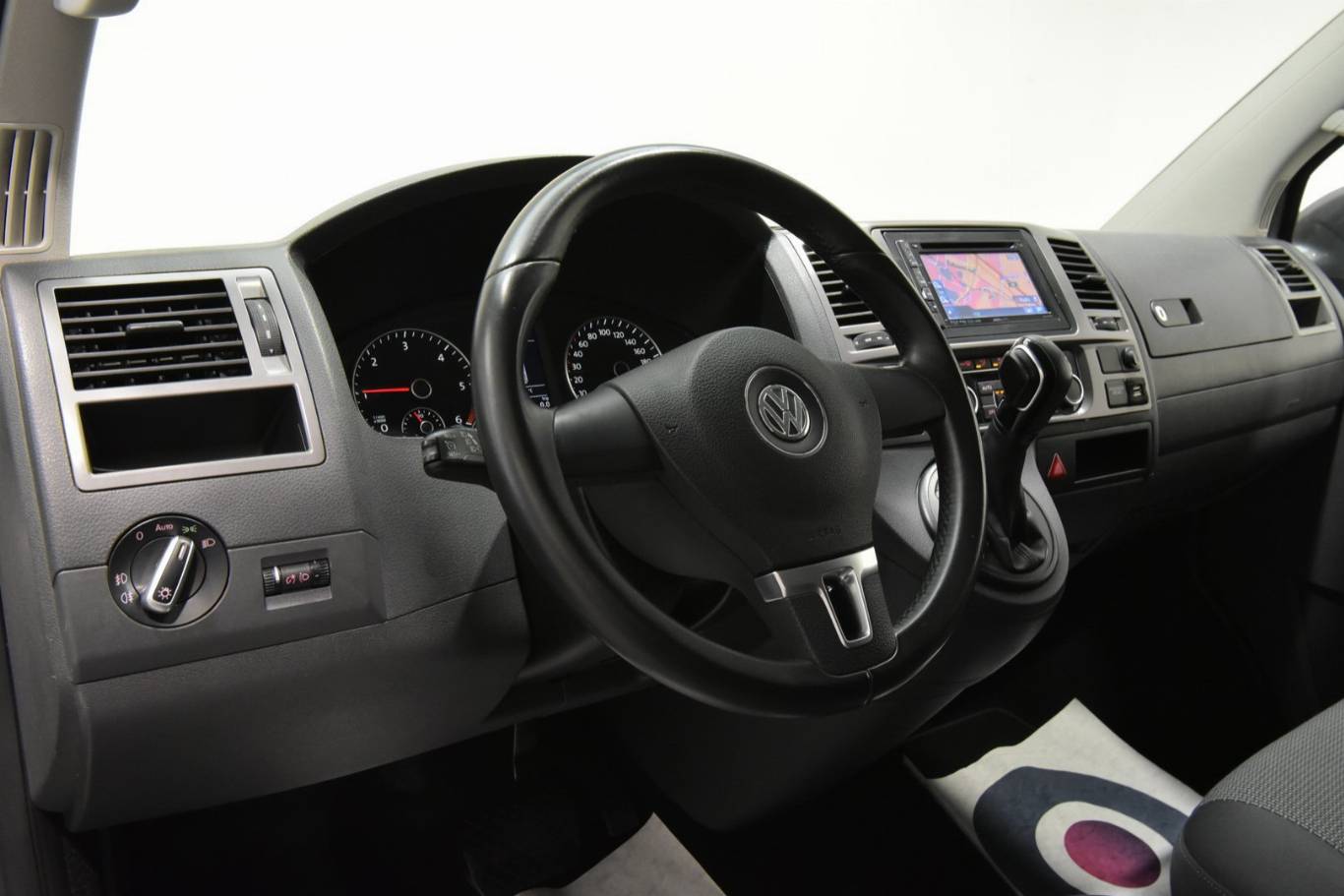 VOLKSWAGEN T5 3