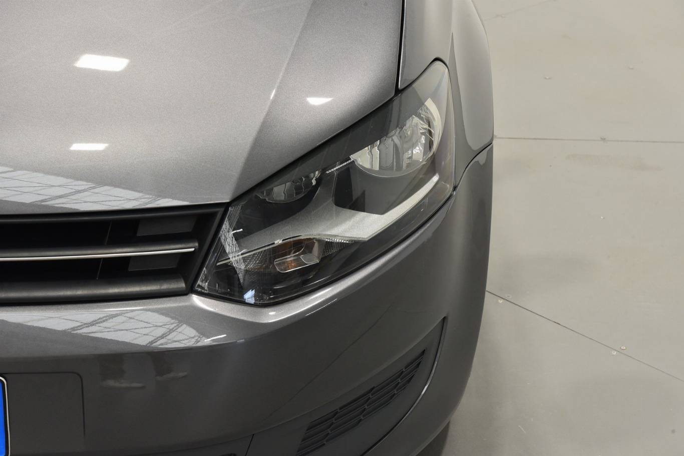 VOLKSWAGEN Polo 32