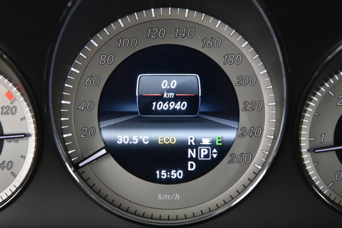 MERCEDES-BENZ GLK 220 23