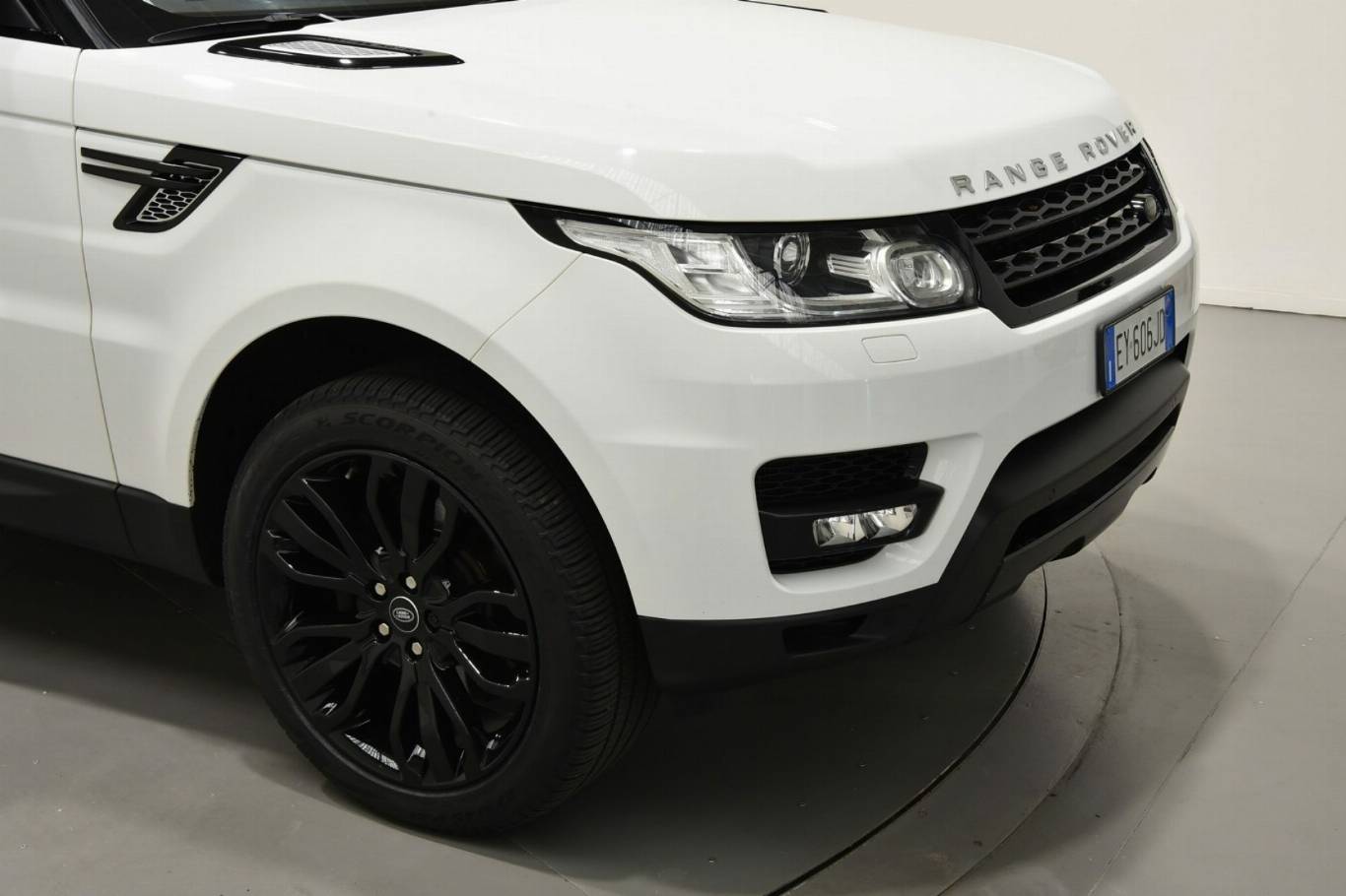 LAND ROVER Range Rover Sport 46