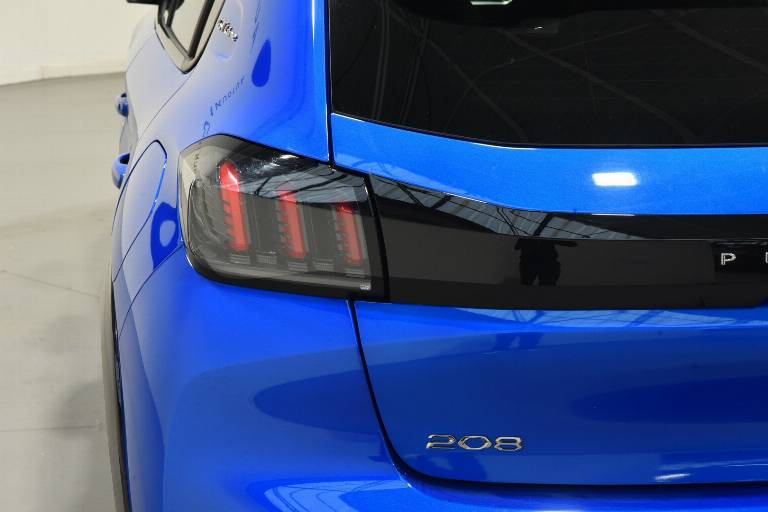 PEUGEOT 208 34