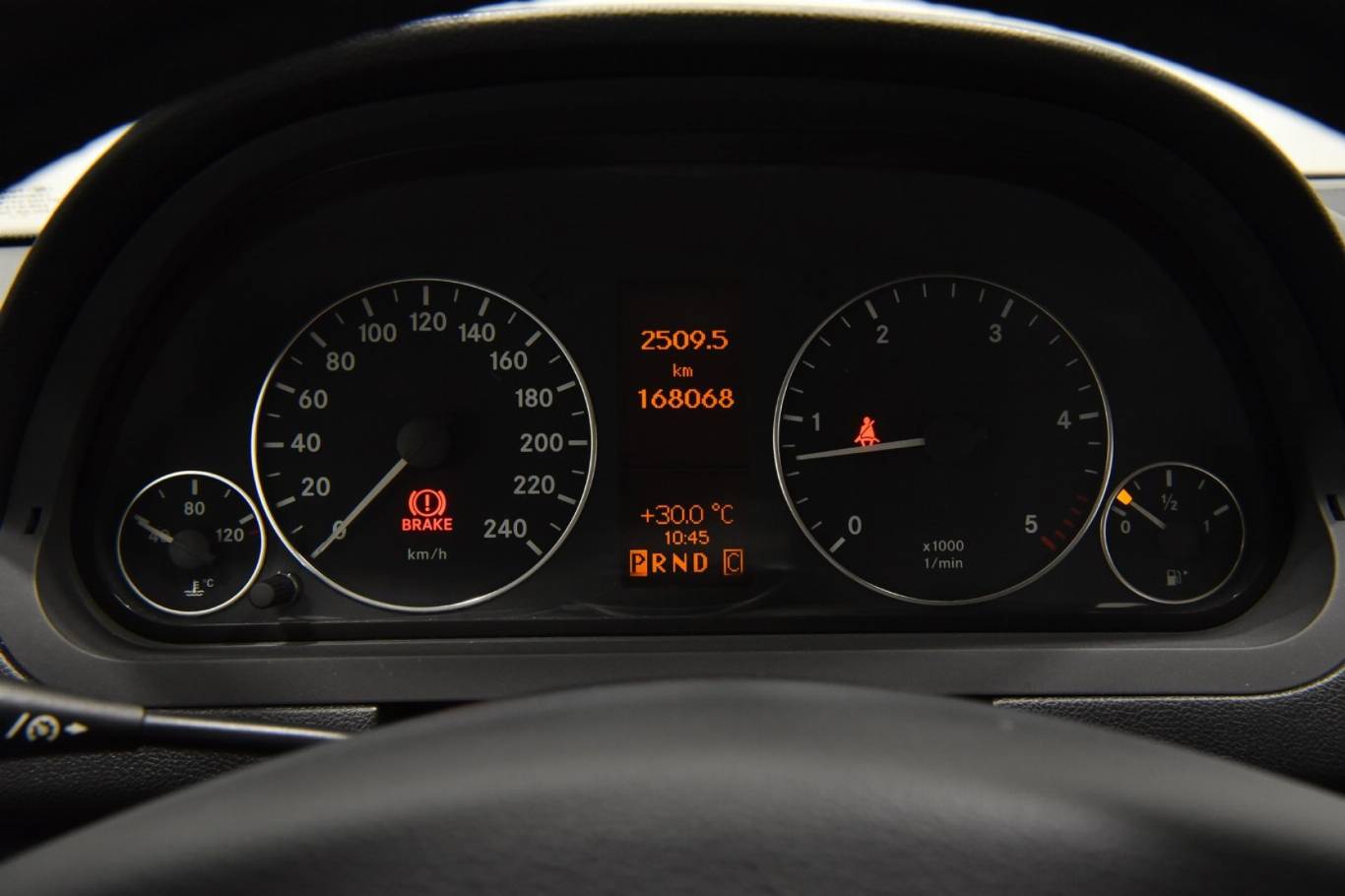 MERCEDES-BENZ A 180 12