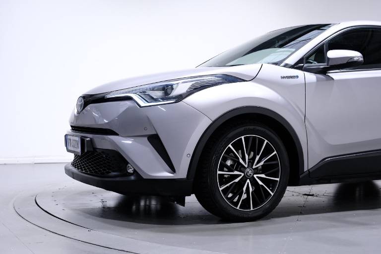 TOYOTA C-HR 46