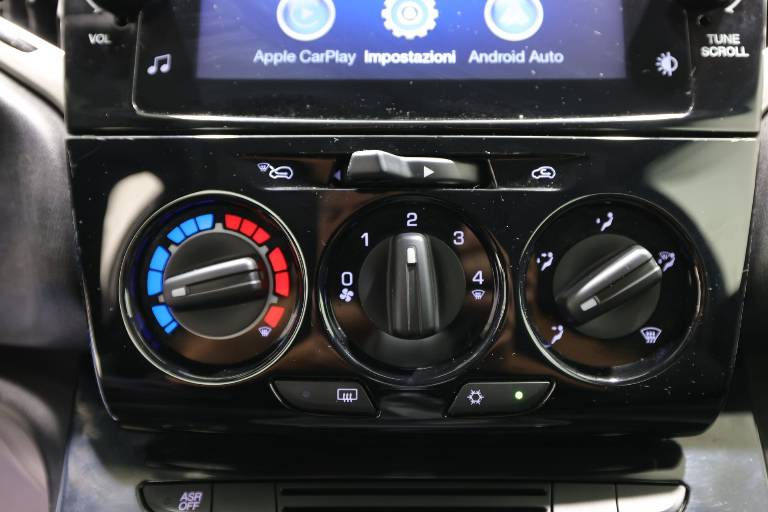 LANCIA Ypsilon 24