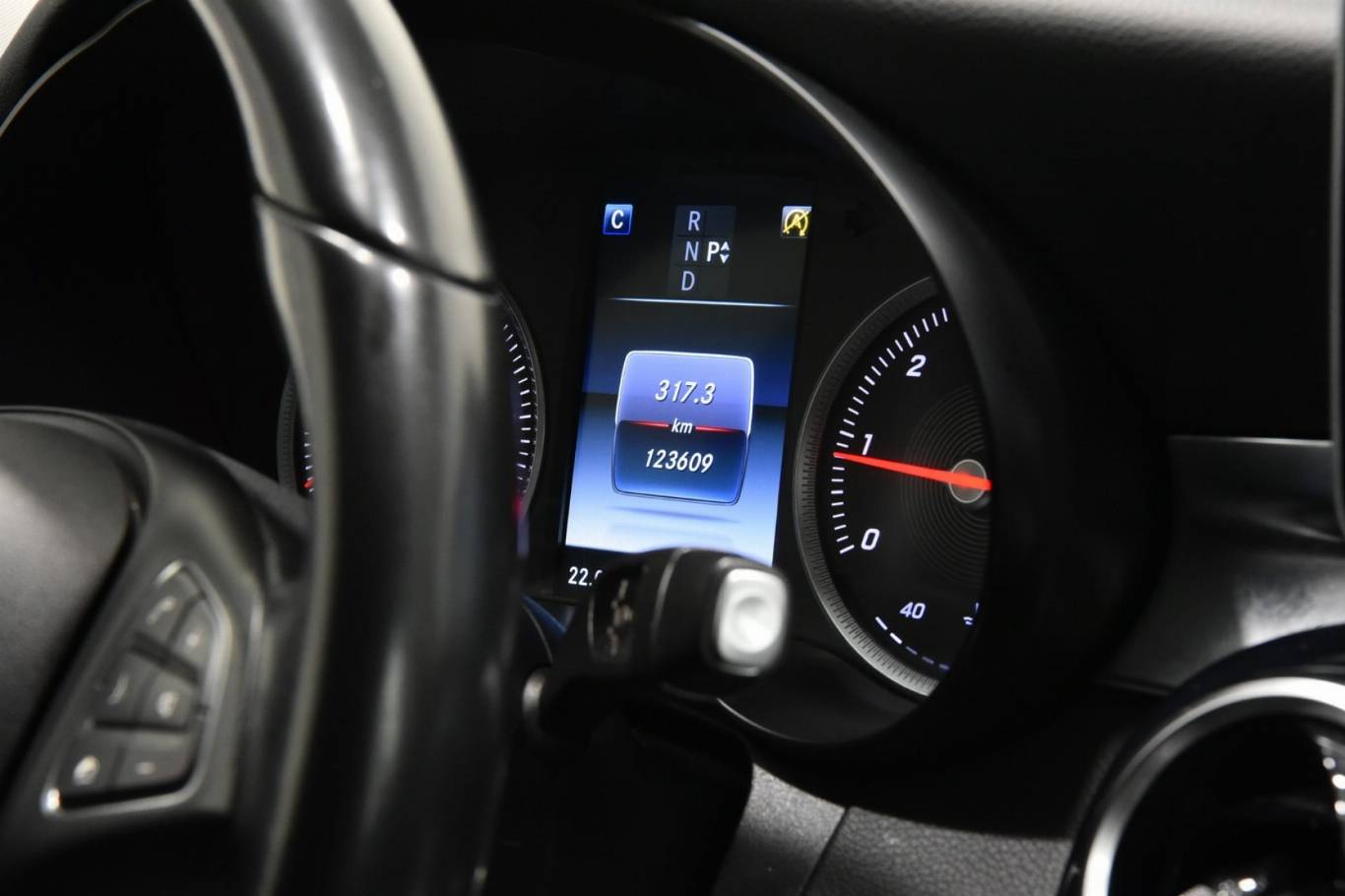 MERCEDES-BENZ C 200 39