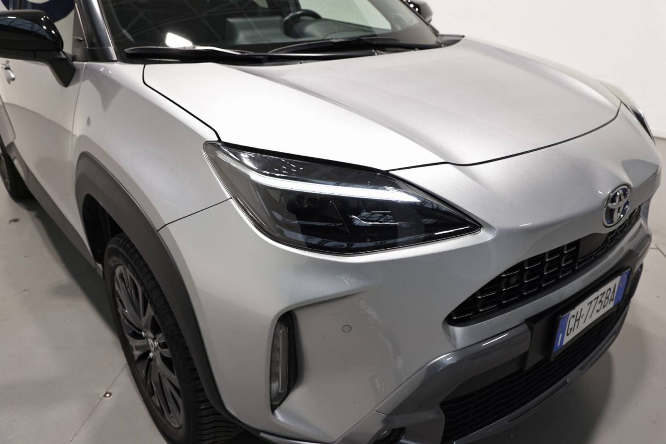 TOYOTA Yaris Cross 21