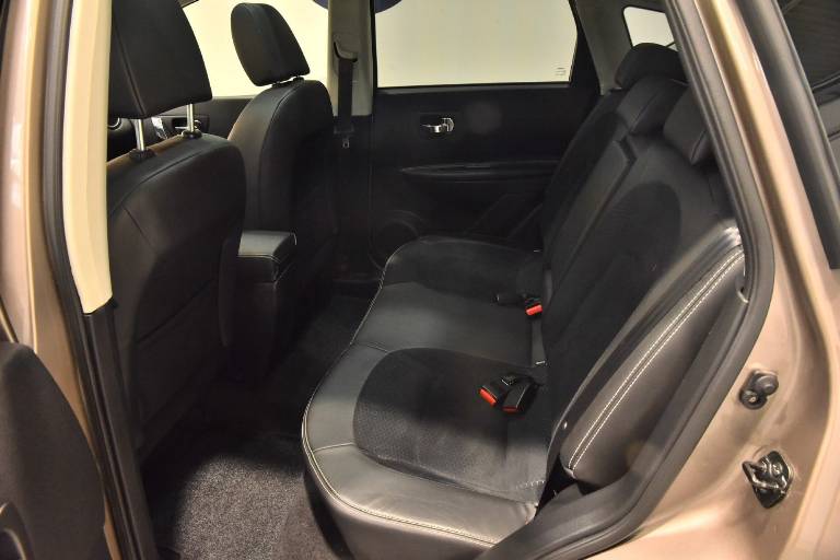 NISSAN Qashqai 27