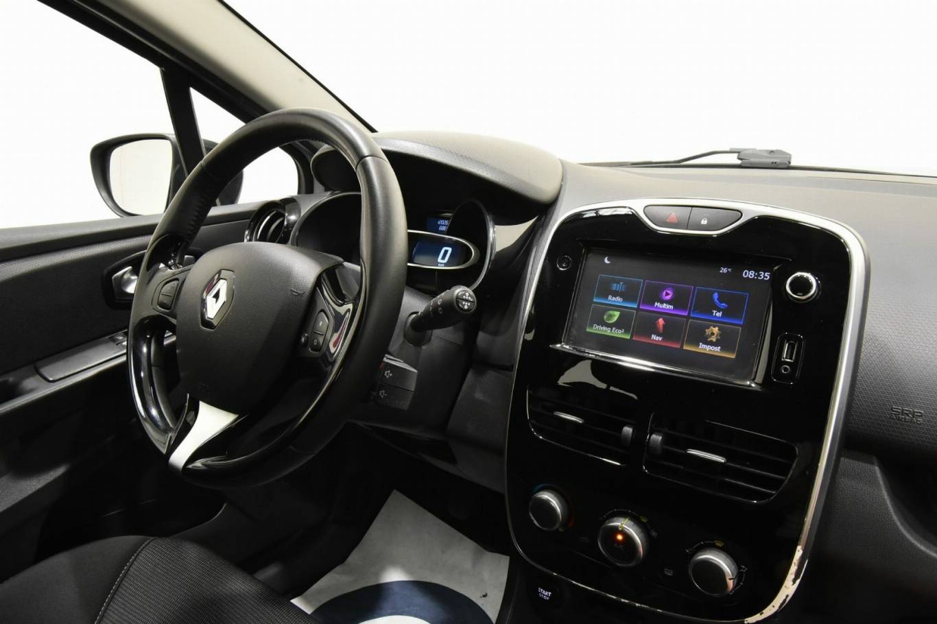 RENAULT Clio 28