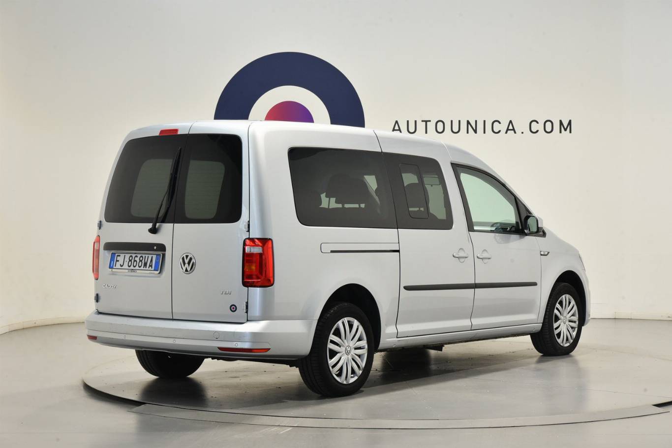 VOLKSWAGEN Caddy 30