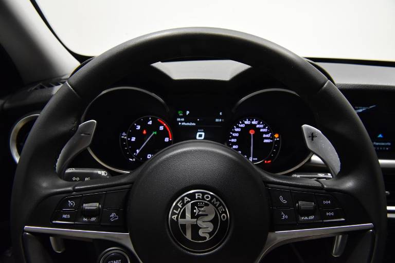 ALFA ROMEO Stelvio 17