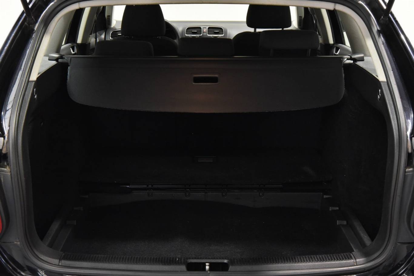 VOLKSWAGEN Golf Variant 36