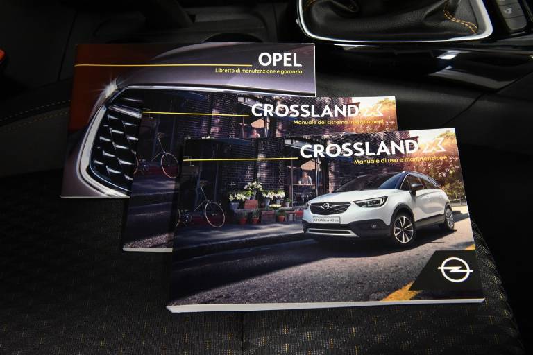 OPEL Crossland X 53