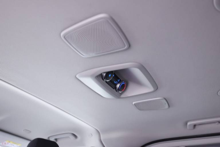 FORD Tourneo Custom 48