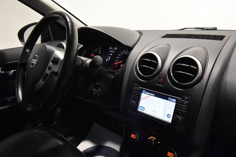 NISSAN Qashqai 31