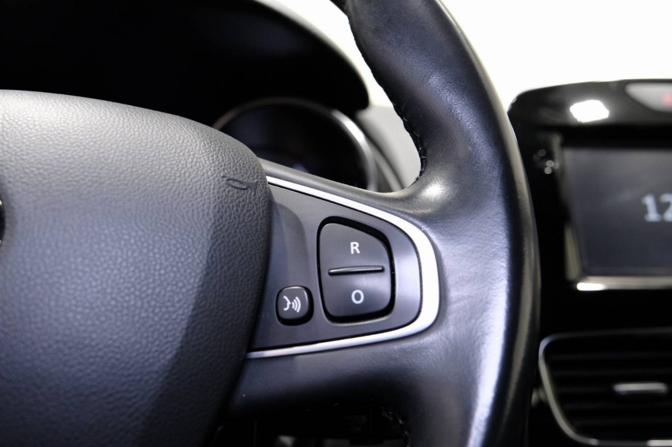RENAULT Clio 21