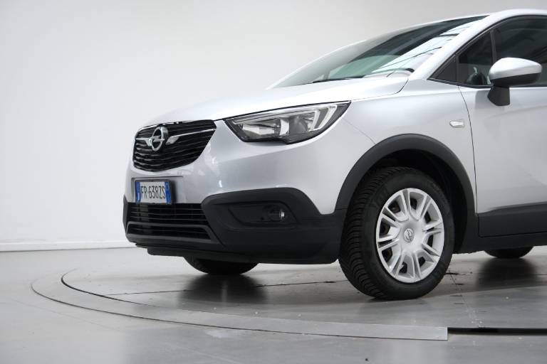 OPEL Crossland X 11