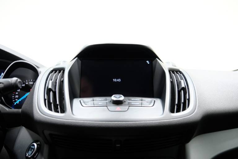 FORD Kuga 25