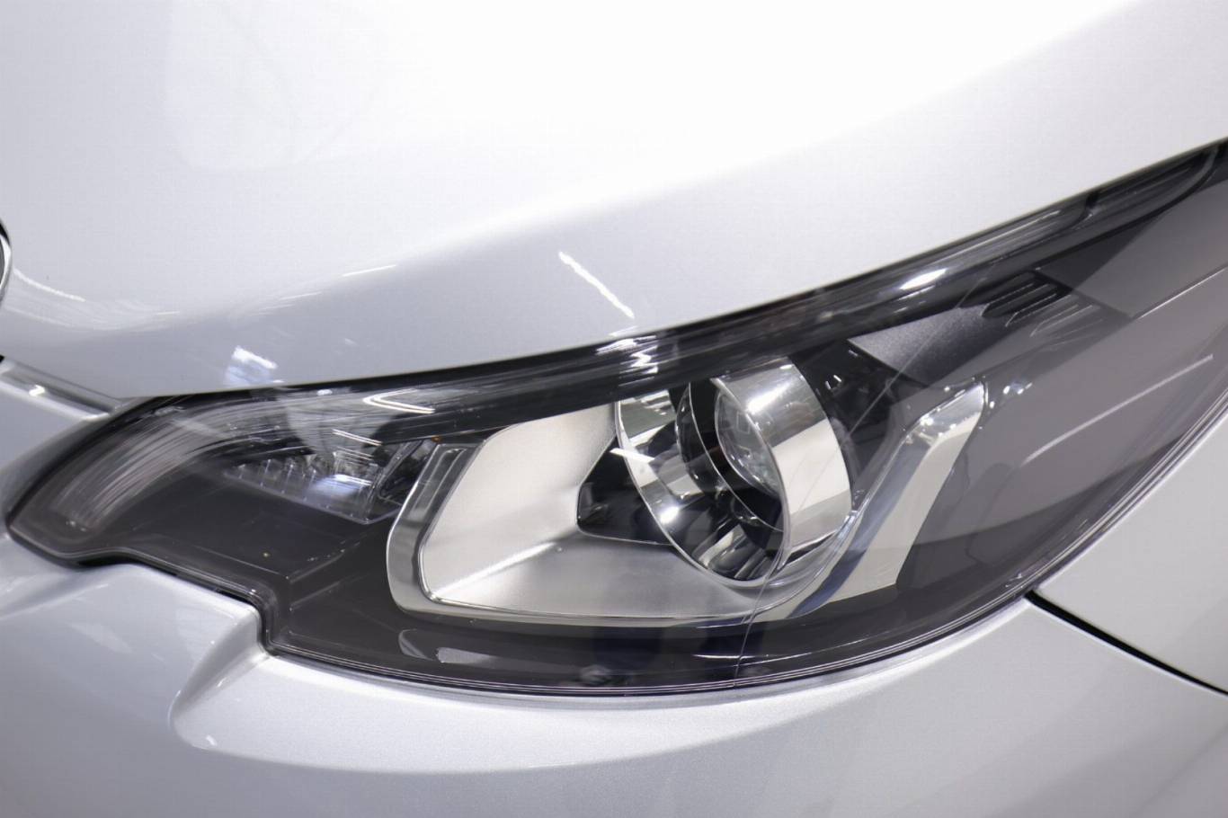 PEUGEOT 108 38