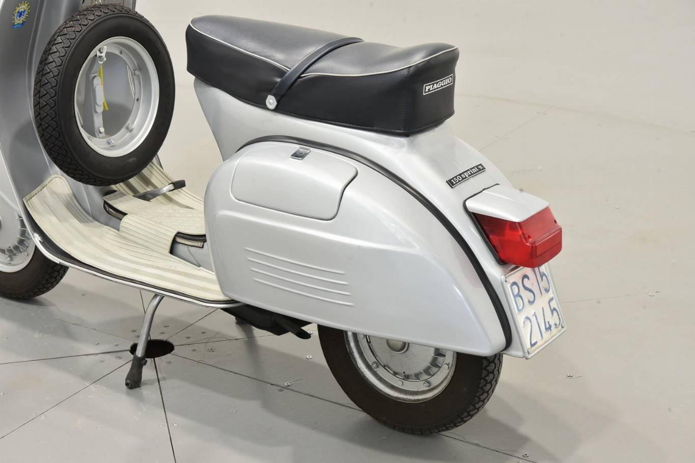 PIAGGIO Vespa 150 Sprint 13