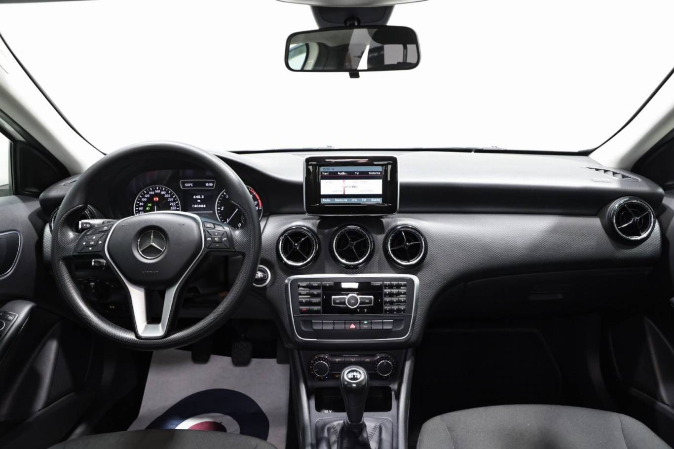 MERCEDES-BENZ A 180 10