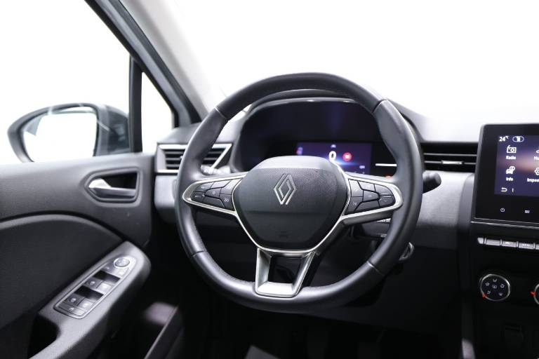 RENAULT Clio 37