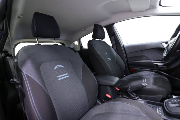 FORD Fiesta 43