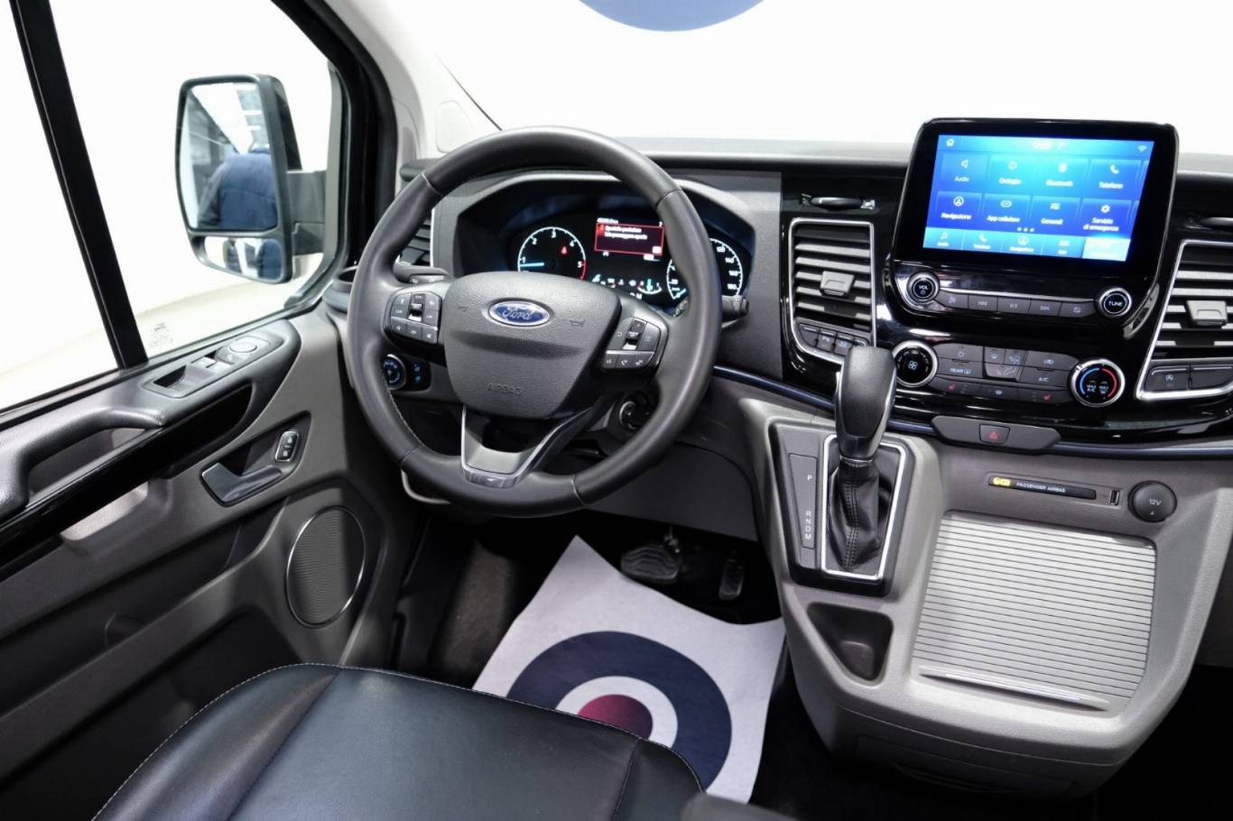 FORD Tourneo Custom 37