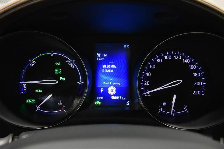 TOYOTA C-HR 25